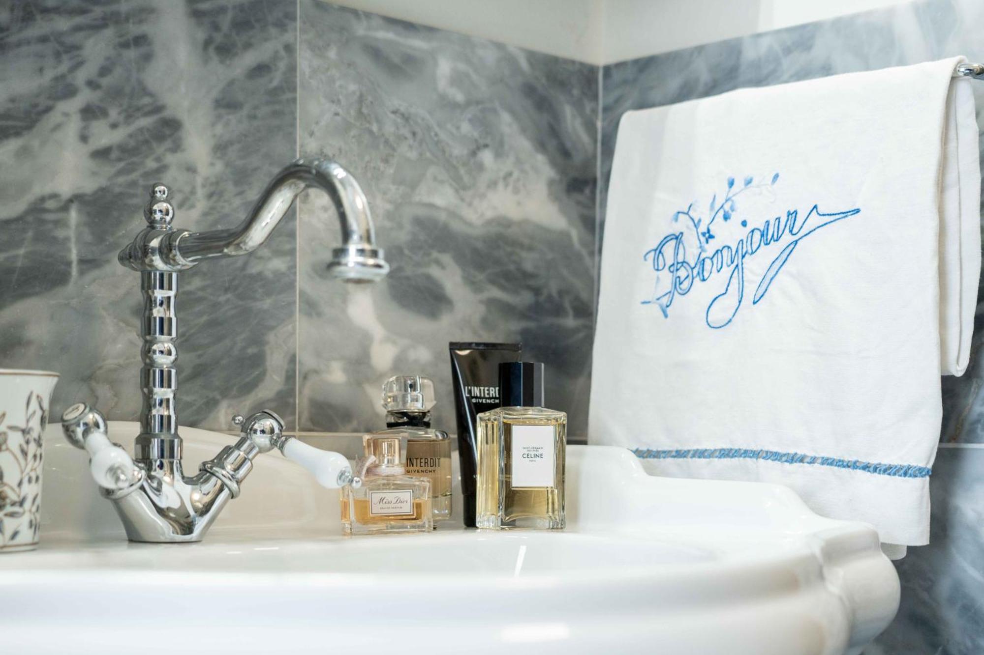 Luxury Apartment Angelio Barga Dış mekan fotoğraf